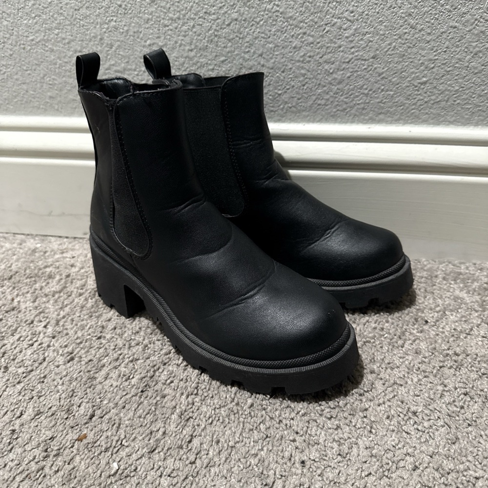 Othr Black Chunky Ankle Boots - Picture 3 of 3